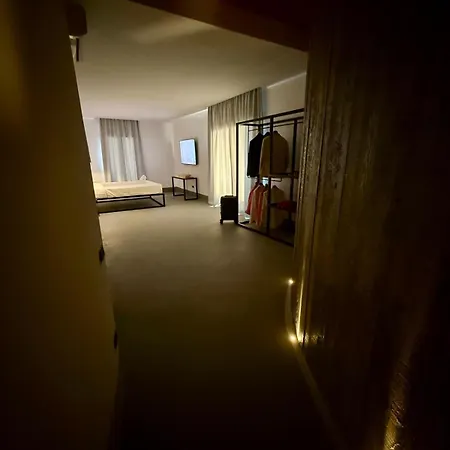 Delta 3* أولبيا